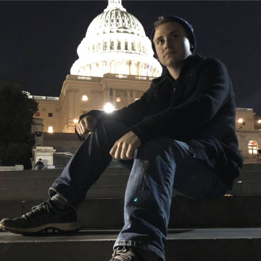 Meet your Posher, Nic